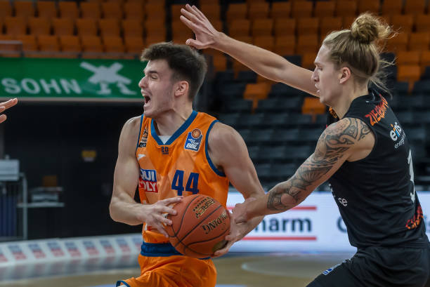 球队表现平 球队表现平