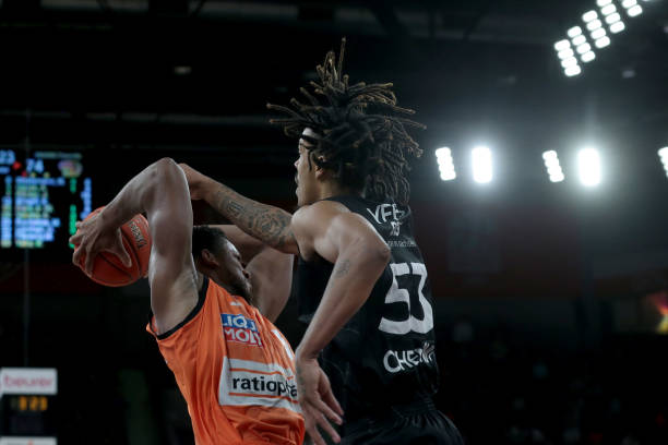 育圈里的一 育圈里的一