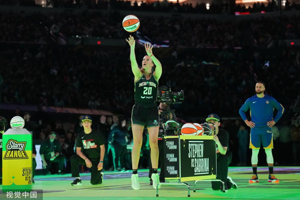 他帮助球队 他帮助球队