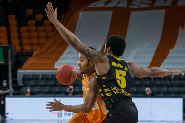 球身份的确 球身份的确